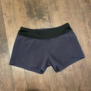 Patagonia Women Black Shorts -small